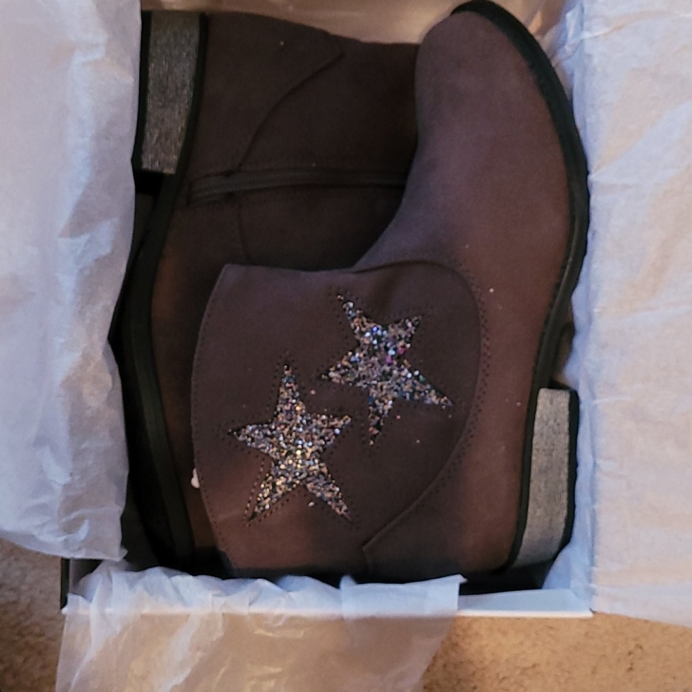 Booties - Picture 3 of 3